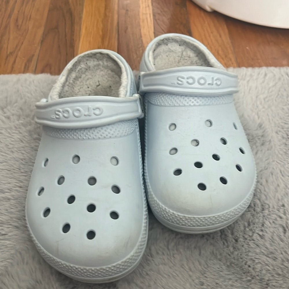 Crocs women’s size 8